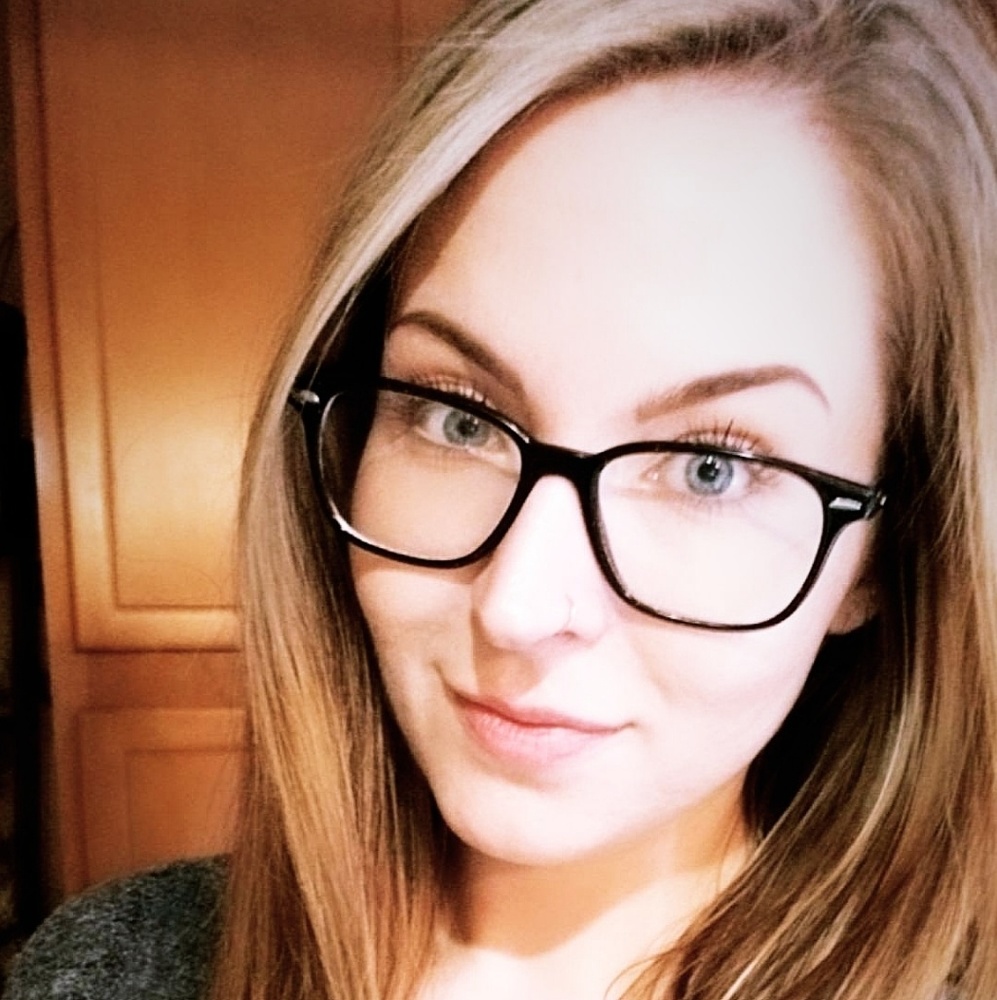 Meet your Posher, Deidre